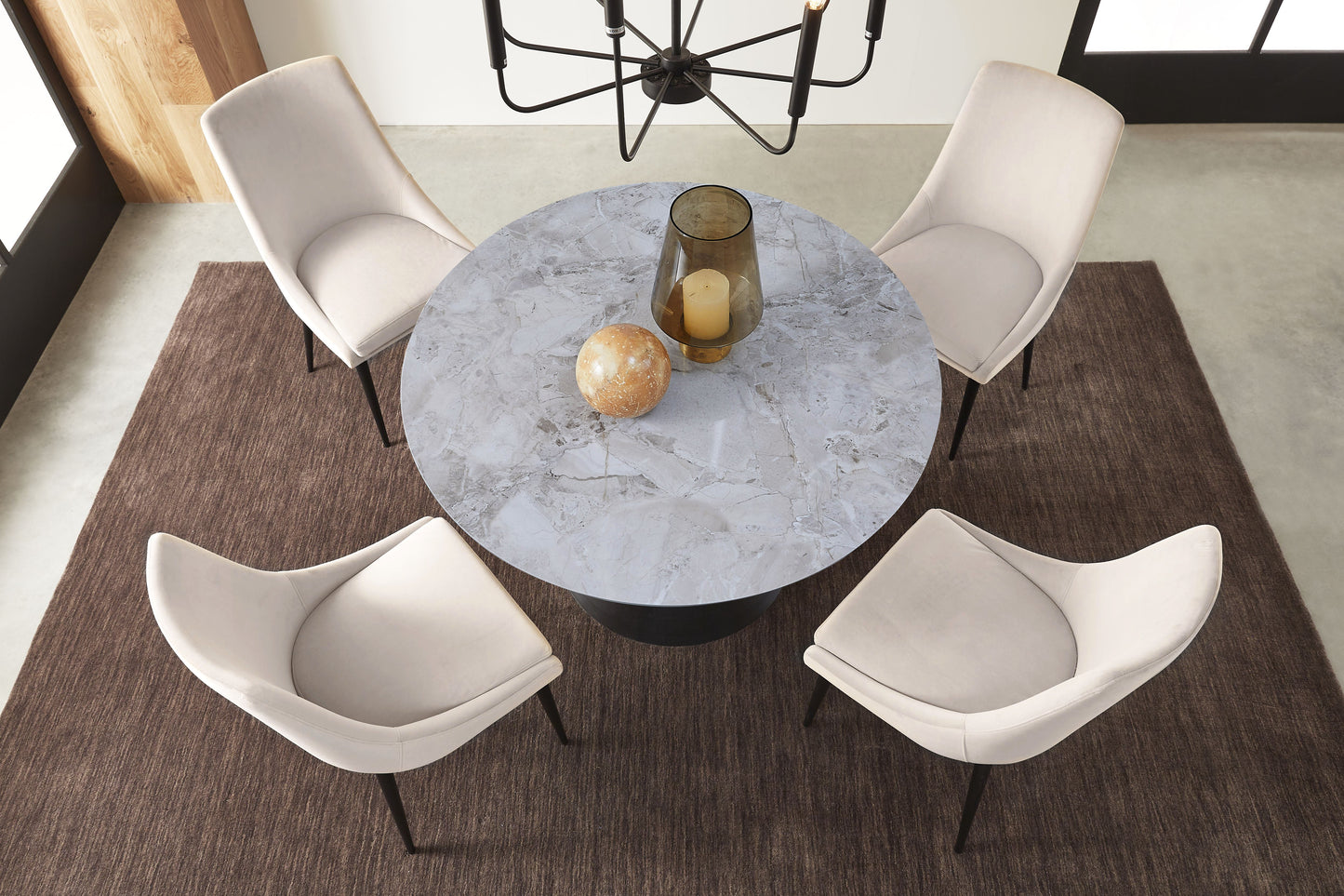 Winston stenen blad metalen onderstel ronde eettafel in Grigio
