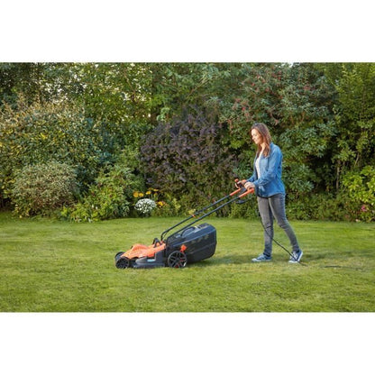 BLACK & DECKER Grasmaaier 42cm 1800W - Fiets met handvat BEMW481BH