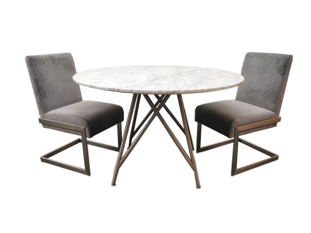 Ronde eettafel van koraal in marmer en geborsteld roestvrij staal.