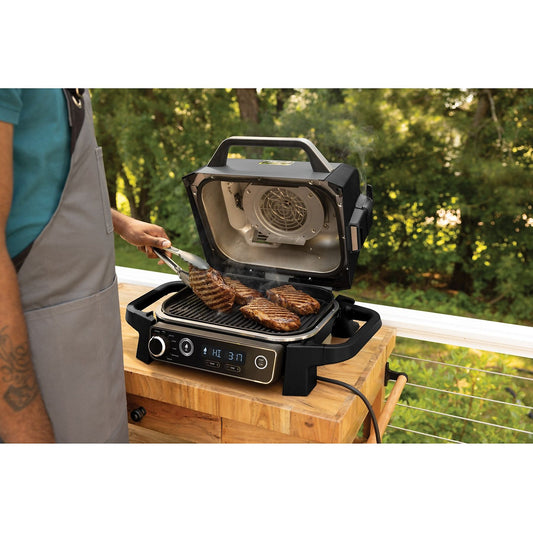 NINJA elektrische barbecue en rookoven - Houtvuur - OG701EU - Grill, rookoven & airfryer - Antiaanbaklaag - Grijs en zwart